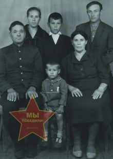 Соколов Леонид Викторович, слева