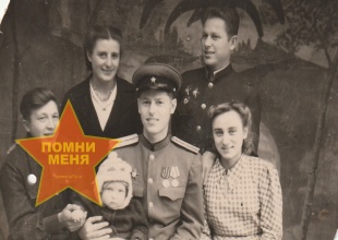 Бурдадин Николай Иосифович(в центре)