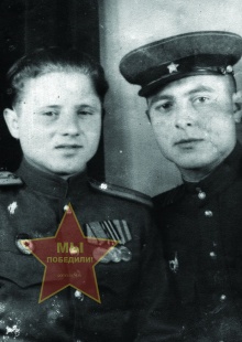 Воскобойников Григорий Леонидович, слева