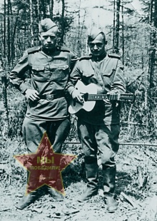 Брагин Александр Васильевич слева