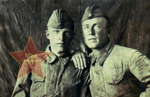 Николенко Леонид, справа