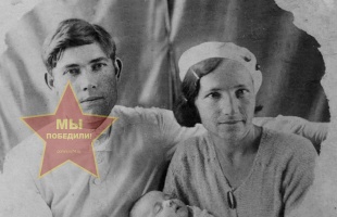 Ушаков Петр с семьей