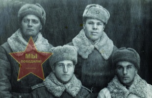 Шухман Исаак Исаакович, справа