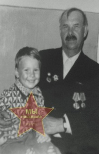 Устьянцев Михаил Леонтьевич