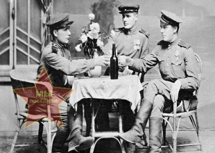 Подкорытов Иван Никитич в центре