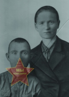 Ваганов Дмитрий Иванеович,слева