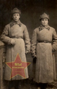 Панихидин Григорий Иванович справа
