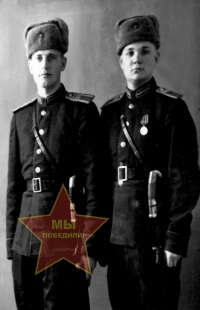 Трофимов Сергей Иванович справа