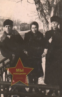 Грязин Николай Андреевич слева