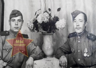 Шарапов Иван слева