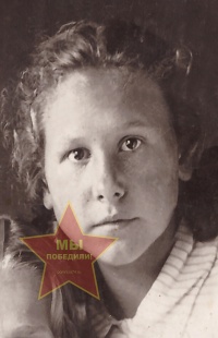 Яшкина (Николаева) Елена Васильевна